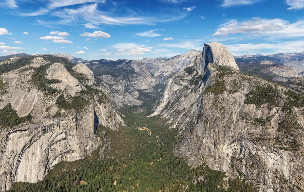 Yosemite Valley seen from Tunnel View with El Capitan and Half Dome
